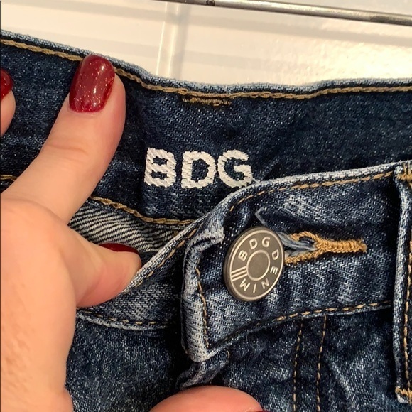 BDG Cut off daisy dukes button fly jean shorts - Picture 2 of 13